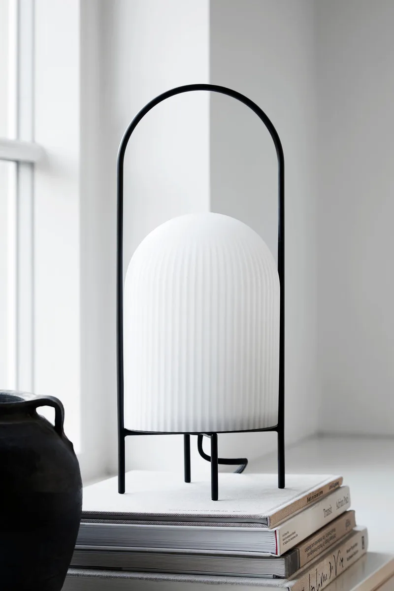 Ghost Bordlampe de WOUD – photo d’ambiance 1 sur 4