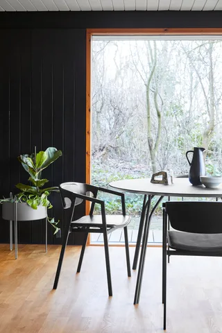 Tree Spisebord (120 cm) by WOUD in Sort/Sort – interior photo 4 of 5