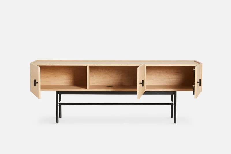Array Lav Skænk (150 cm) by WOUD in Eg – product photo 1 of 3