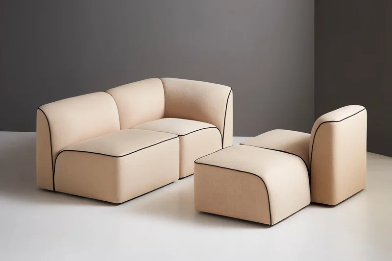 Flora Puf de WOUD en Varm beige – photo d’ambiance 1 sur 3