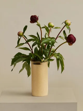Flowr (21,5 cm) - Sand van WOUD – sfeerfoto 4 van 5