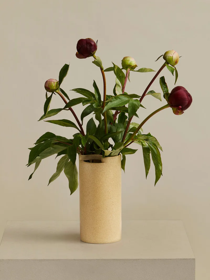 Flowr (21,5 cm) - Sand van WOUD – sfeerfoto 4 van 5