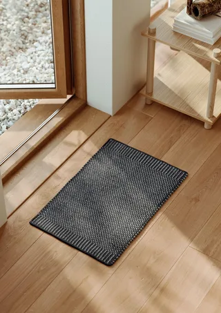 Rombo Måtte (40 x 60) van WOUD in Grå – sfeerfoto 1 van 2