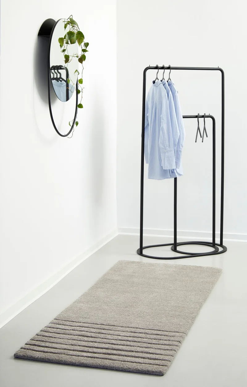 O&O Tøjstativ (lille) van WOUD – productfoto 1 van 4