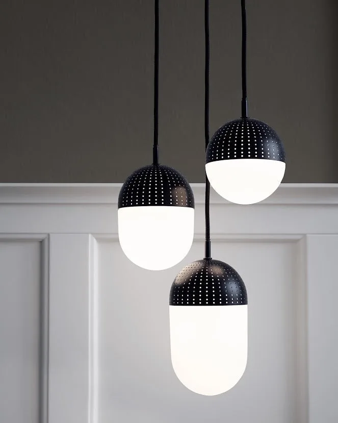Dot Pendel (stor) by WOUD in Sort – interior photo 1 of 4