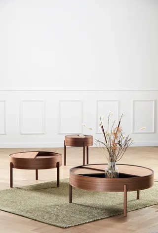 Arc Sofabord (66 cm) by WOUD in Valnød – interior photo 1 of 4