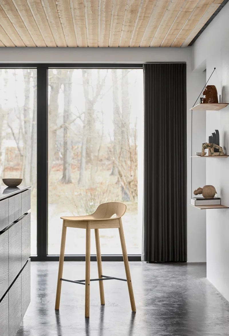 Mono Barstol (65 cm) by WOUD in Eg – interior photo 2 of 2