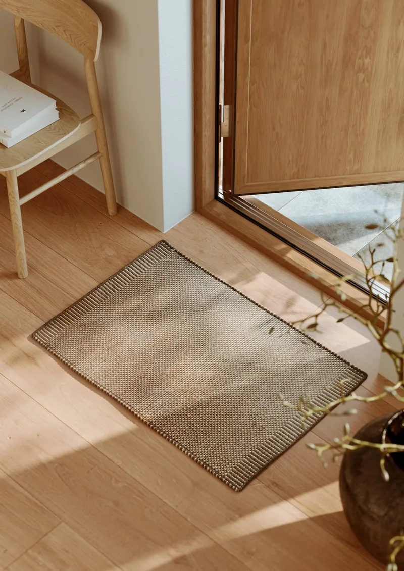 Rombo Måtte (60 x 90) by WOUD in Brun – interior photo 2 of 2