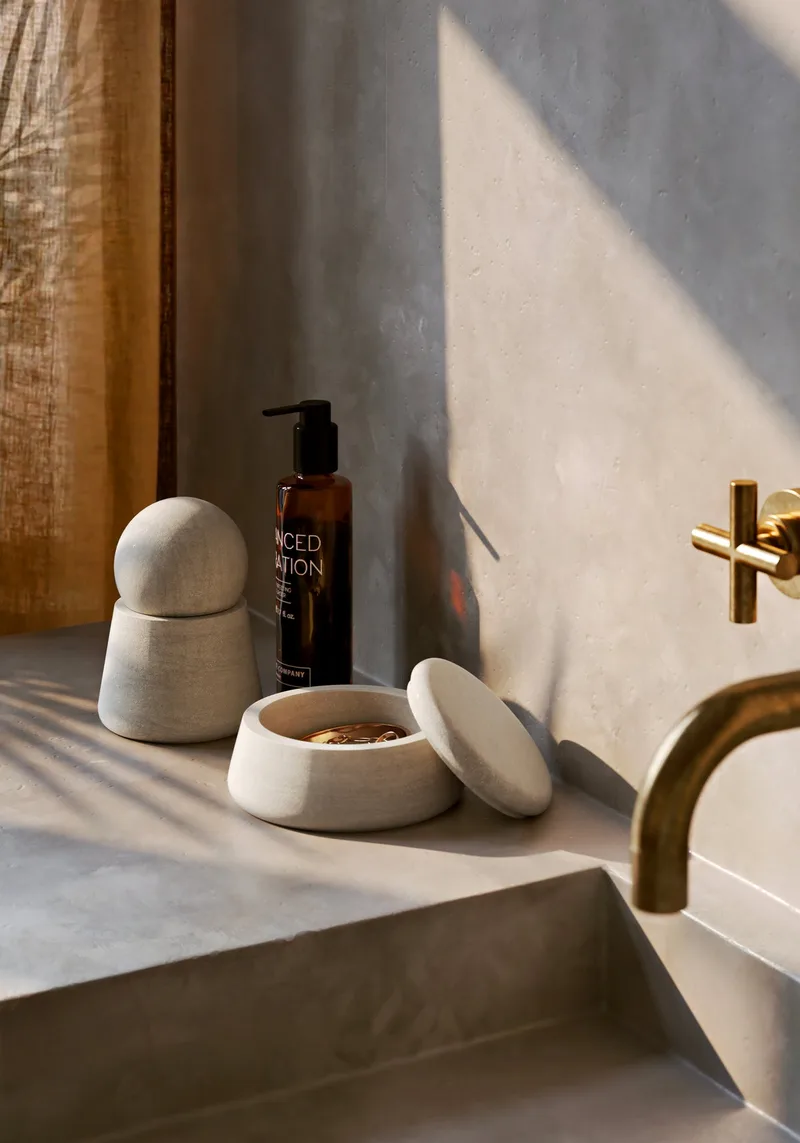 Serene Krukke (høj) by WOUD in Grå – interior photo 2 of 3