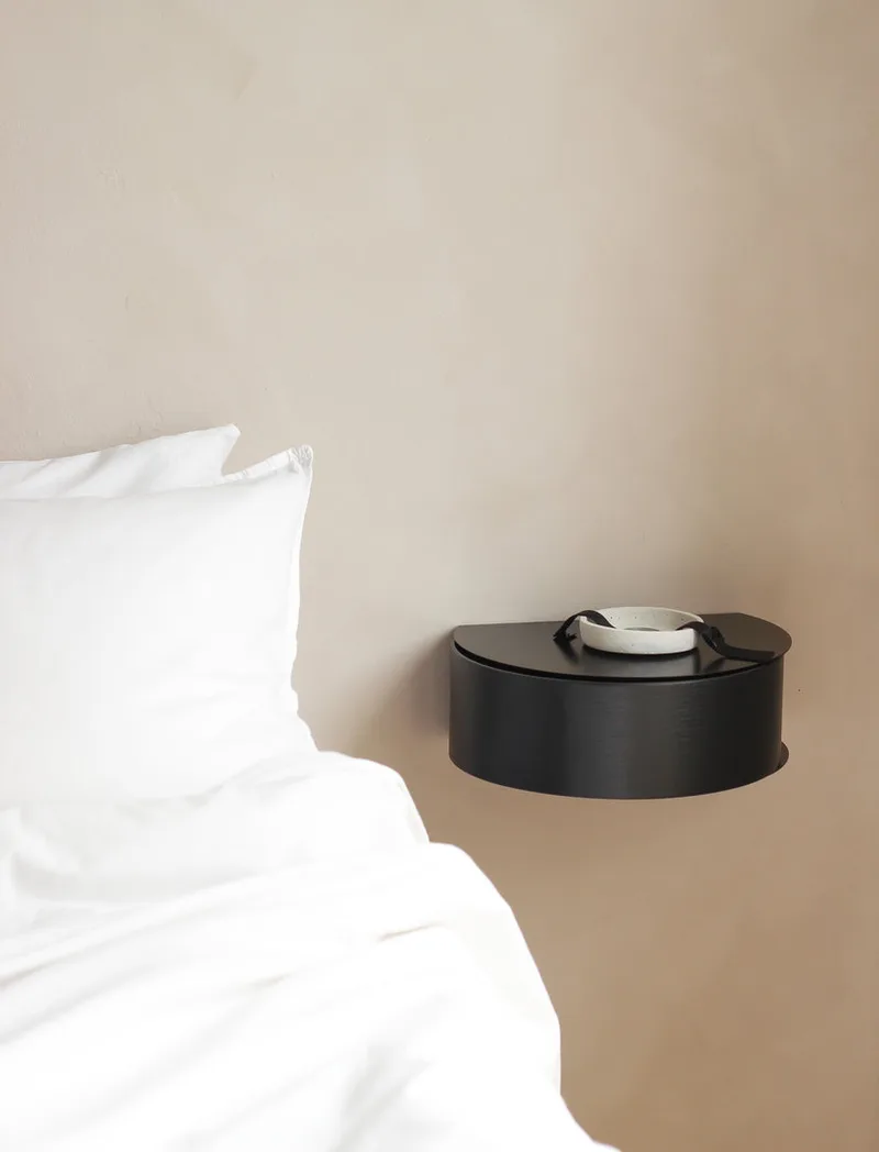 Wallie Hylde by WOUD in Sort – interior photo 3 of 4